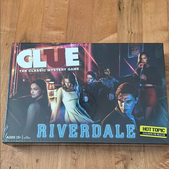 NEW Sealed Clue Riverdale Edition Board Game- Hot Topic Exclusive - Picture 1 of 6